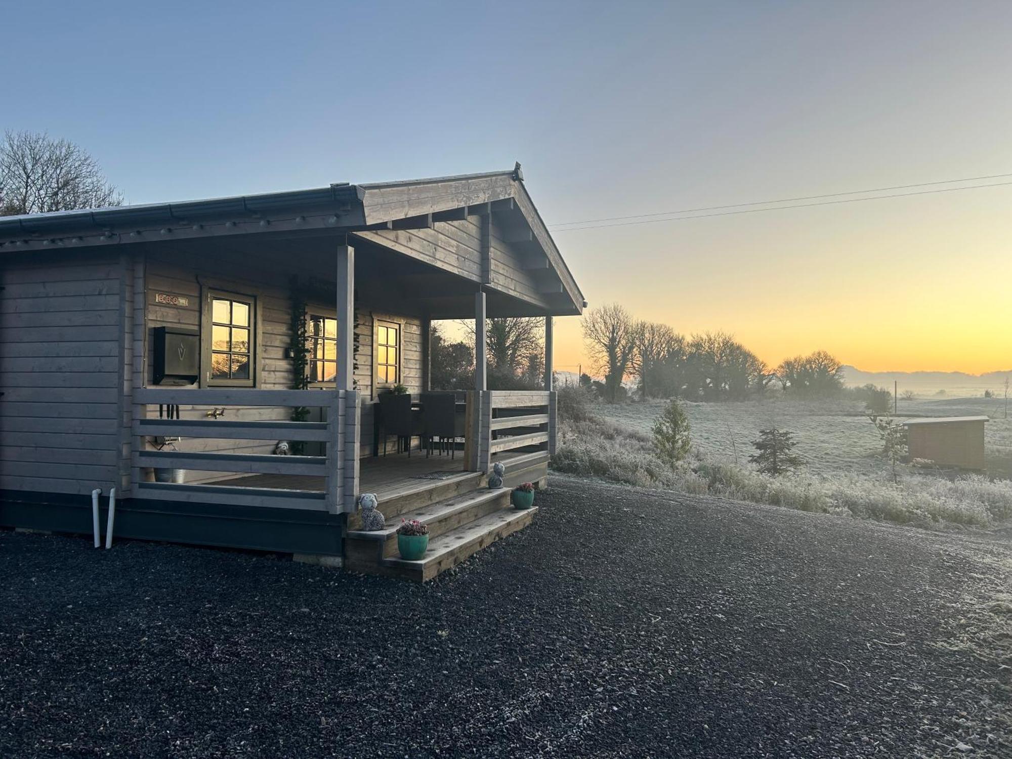 Little Rock Retreat Log Cabin With Hot Tub Castletown Gheoghegan Extérieur photo